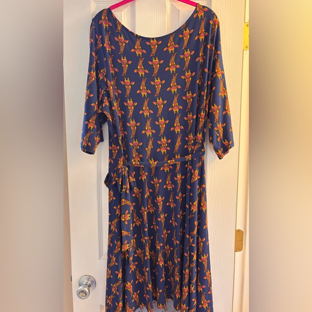 Leota 3X Giraffe Print Scoop Back Belted Dress - Picture 3 of 5